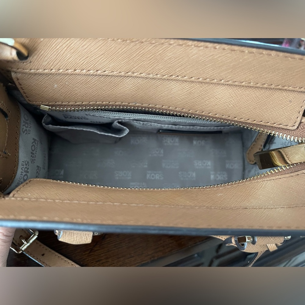 Michael Kors Purse - Picture 3 of 3